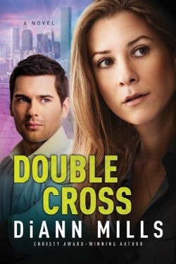 9781414389943 Double Cross : A Novel